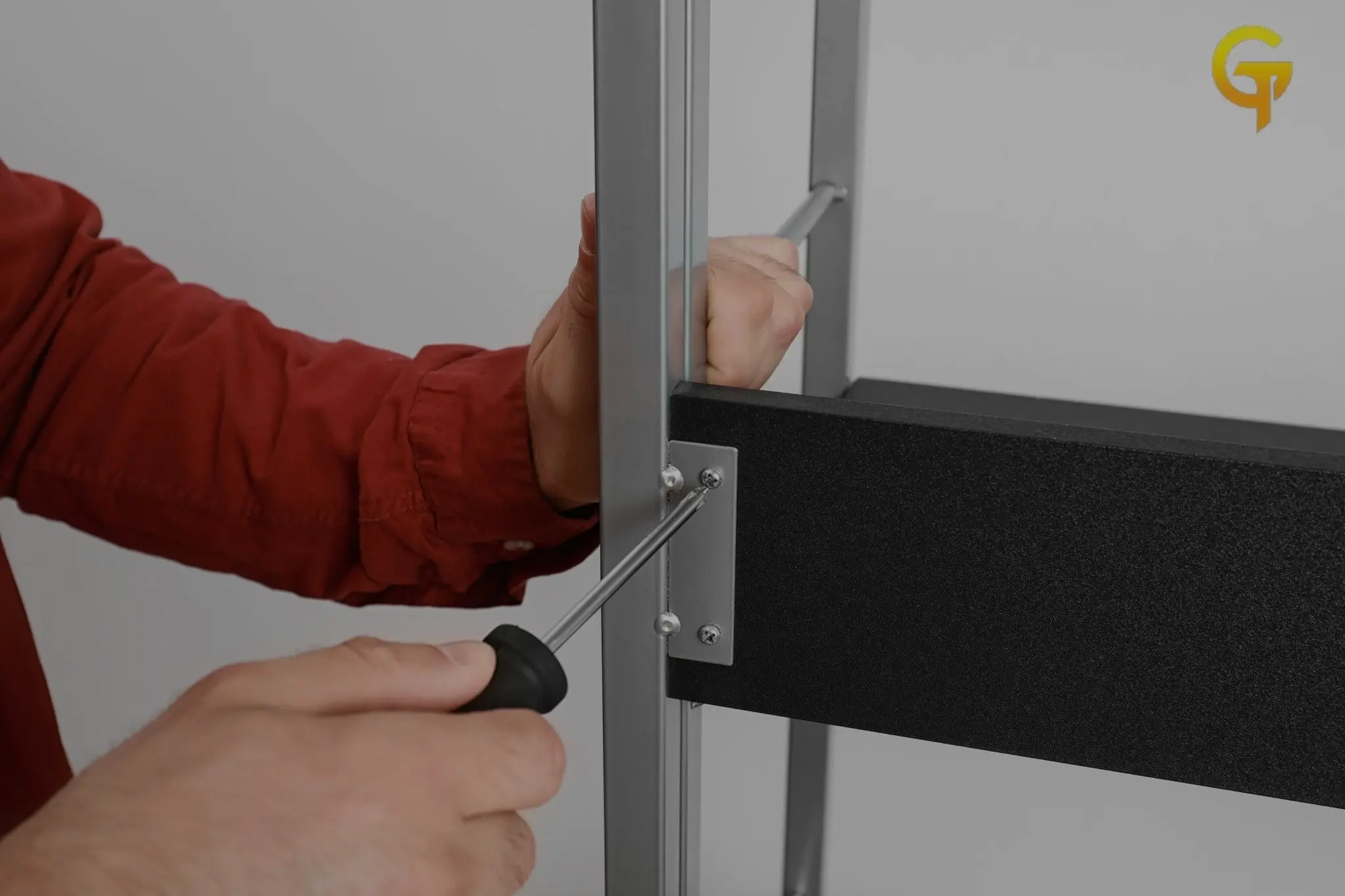 Shelves Fixing services