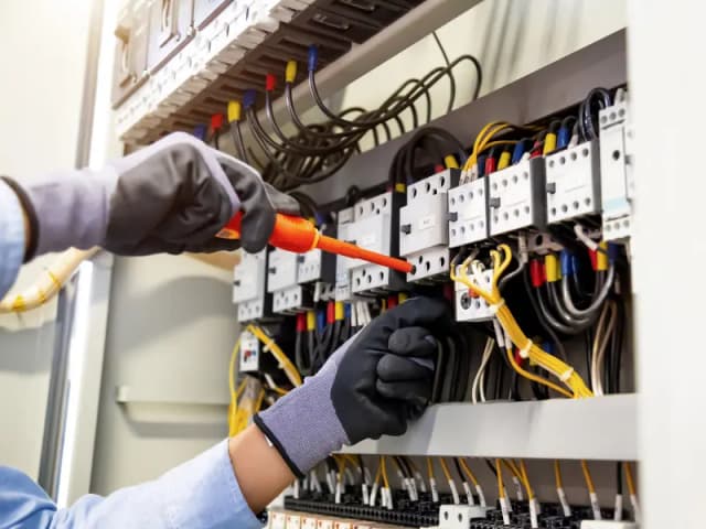 Electrical Services in dubai